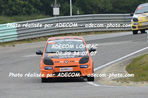 http://v2.adecom-photo.com/images//1.RALLYCROSS/2019/RALLYCROSS_ESSAY_2019/TWINGO/LORTIE_Christophe/40A_3765.JPG