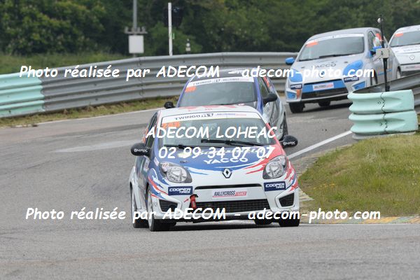 http://v2.adecom-photo.com/images//1.RALLYCROSS/2019/RALLYCROSS_ESSAY_2019/TWINGO/MALOIGNE_Edgar/40A_3599.JPG