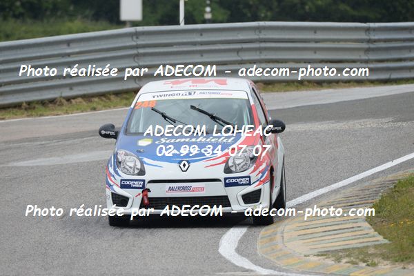 http://v2.adecom-photo.com/images//1.RALLYCROSS/2019/RALLYCROSS_ESSAY_2019/TWINGO/MALOIGNE_Edgar/40A_3608.JPG