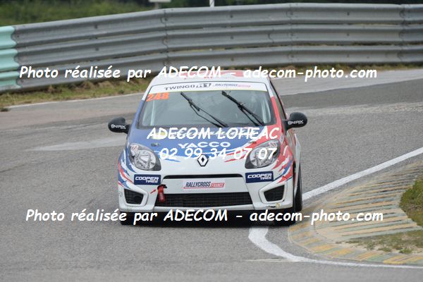 http://v2.adecom-photo.com/images//1.RALLYCROSS/2019/RALLYCROSS_ESSAY_2019/TWINGO/MALOIGNE_Edgar/40A_3609.JPG