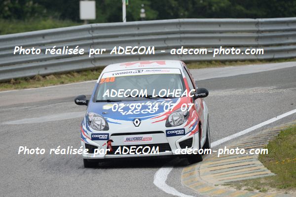 http://v2.adecom-photo.com/images//1.RALLYCROSS/2019/RALLYCROSS_ESSAY_2019/TWINGO/MALOIGNE_Edgar/40A_3623.JPG