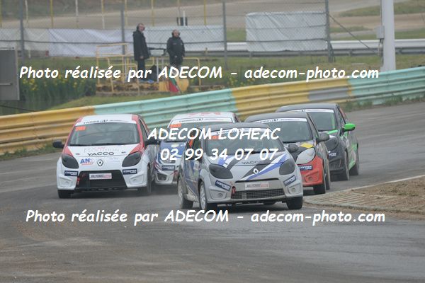 http://v2.adecom-photo.com/images//1.RALLYCROSS/2019/RALLYCROSS_ESSAY_2019/TWINGO/MALOIGNE_Edgar/40A_5182.JPG