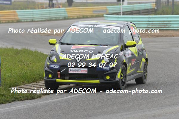 http://v2.adecom-photo.com/images//1.RALLYCROSS/2019/RALLYCROSS_ESSAY_2019/TWINGO/MORIN_Maxime/40A_4611.JPG