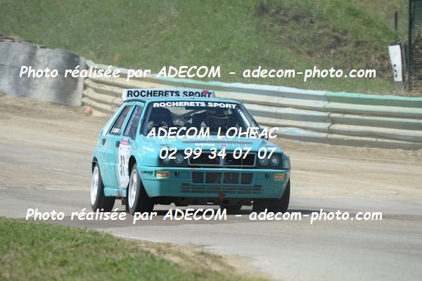 http://v2.adecom-photo.com/images//1.RALLYCROSS/2019/RALLYCROSS_FALEYRAS_2019/LEGENDE_SHOW/CAMERINO_Dominique/46A_2964.JPG