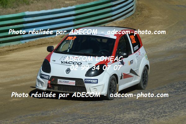 http://v2.adecom-photo.com/images//1.RALLYCROSS/2019/RALLYCROSS_FALEYRAS_2019/TWINGO/AUDION_Maxime/46A_0674.JPG