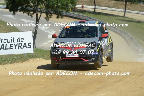 http://v2.adecom-photo.com/images//1.RALLYCROSS/2019/RALLYCROSS_FALEYRAS_2019/TWINGO/CUSIMANO_Alain/46A_1114.JPG