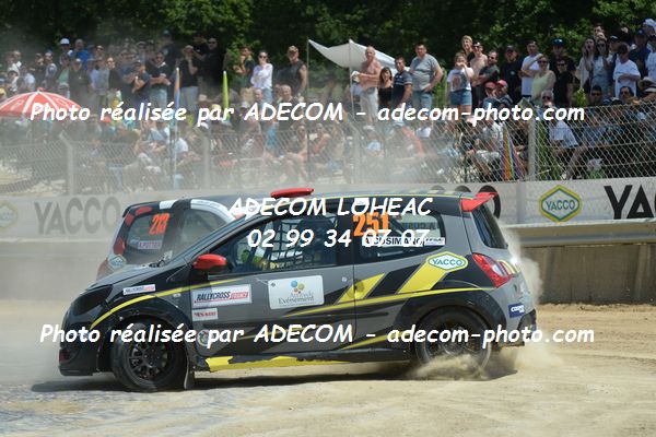 http://v2.adecom-photo.com/images//1.RALLYCROSS/2019/RALLYCROSS_FALEYRAS_2019/TWINGO/CUSIMANO_Alain/46A_3133.JPG