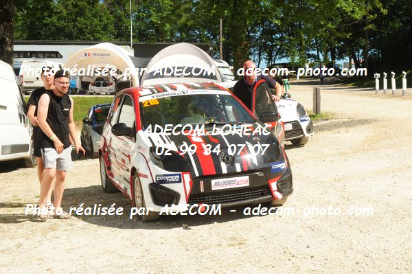 http://v2.adecom-photo.com/images//1.RALLYCROSS/2019/RALLYCROSS_FALEYRAS_2019/TWINGO/ENOU_Mathieu/46E_1348.JPG