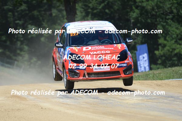 http://v2.adecom-photo.com/images//1.RALLYCROSS/2019/RALLYCROSS_FALEYRAS_2019/TWINGO/LE_BOUDOUIL_Arthur/46A_1615.JPG