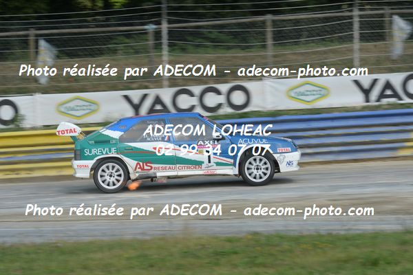 http://v2.adecom-photo.com/images//1.RALLYCROSS/2019/RALLYCROSS_KERLABO_2019/LEGENDS_SCHOW/PAILLER_Jean_Luc/57A_5559.JPG