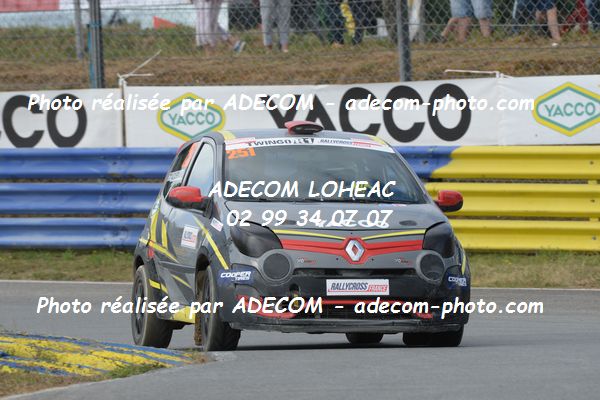 http://v2.adecom-photo.com/images//1.RALLYCROSS/2019/RALLYCROSS_KERLABO_2019/TWINGO_CUP/CUSIMANO_Alain/57A_3617.JPG