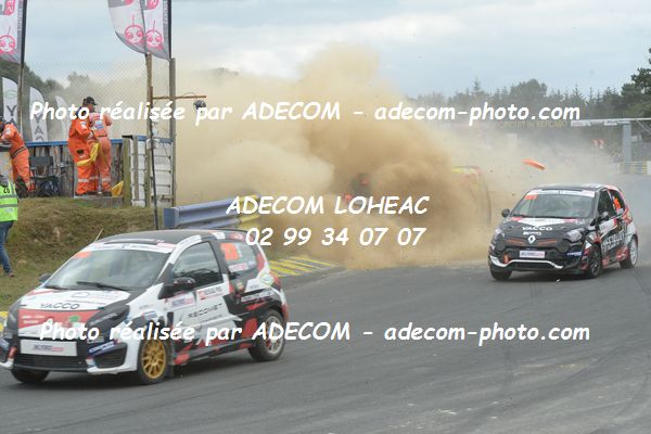 http://v2.adecom-photo.com/images//1.RALLYCROSS/2019/RALLYCROSS_KERLABO_2019/TWINGO_CUP/DERAY_Peter/57A_6404.JPG