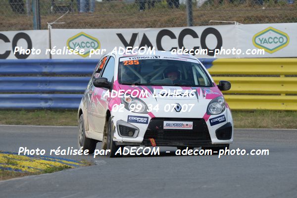 http://v2.adecom-photo.com/images//1.RALLYCROSS/2019/RALLYCROSS_KERLABO_2019/TWINGO_CUP/LAMBEC_Estelle/57A_3677.JPG