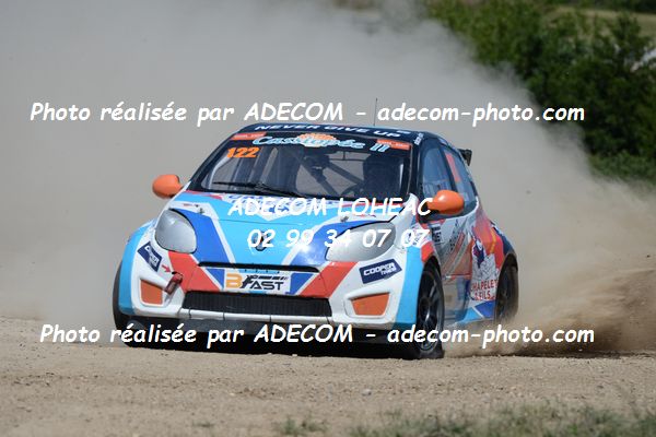 http://v2.adecom-photo.com/images//1.RALLYCROSS/2019/RALLYCROSS_LAVARE_2019/SUPER_1600/EOUZAN_Nicolas/52A_9932.JPG