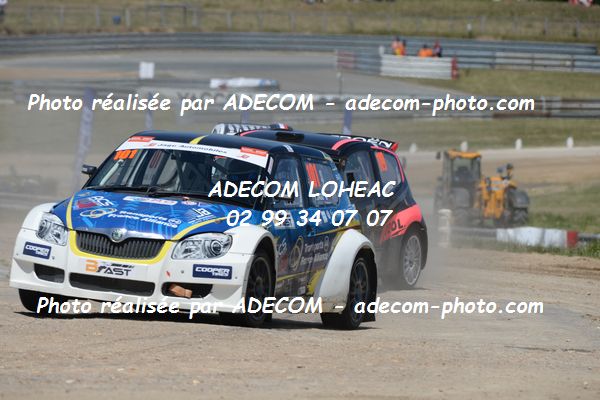 http://v2.adecom-photo.com/images//1.RALLYCROSS/2019/RALLYCROSS_LAVARE_2019/SUPER_1600/JAGU_Yvonnick/52A_9975.JPG