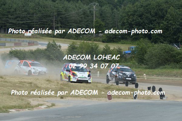 http://v2.adecom-photo.com/images//1.RALLYCROSS/2019/RALLYCROSS_LAVARE_2019/TWINGO/COCAIGN_Paul/52A_1670.JPG