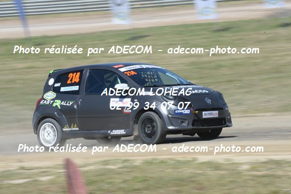 http://v2.adecom-photo.com/images//1.RALLYCROSS/2019/RALLYCROSS_LAVARE_2019/TWINGO/DARMEZIN_Fabrice/52A_9119.JPG