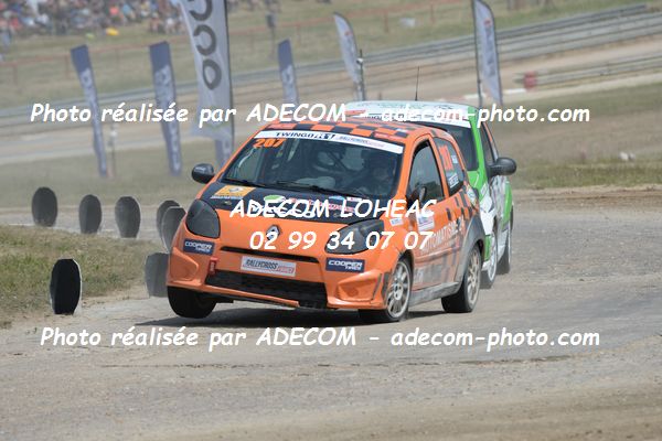 http://v2.adecom-photo.com/images//1.RALLYCROSS/2019/RALLYCROSS_LAVARE_2019/TWINGO/LORTIE_Christophe/52A_1483.JPG