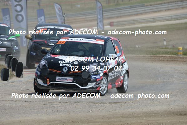 http://v2.adecom-photo.com/images//1.RALLYCROSS/2019/RALLYCROSS_LAVARE_2019/TWINGO/MASSELIN_Romain/52A_1435.JPG