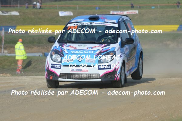 http://v2.adecom-photo.com/images//1.RALLYCROSS/2019/RALLYCROSS_LESSAY_2019/TWINGO/CHRETIEN_Constance/33A_0084.JPG