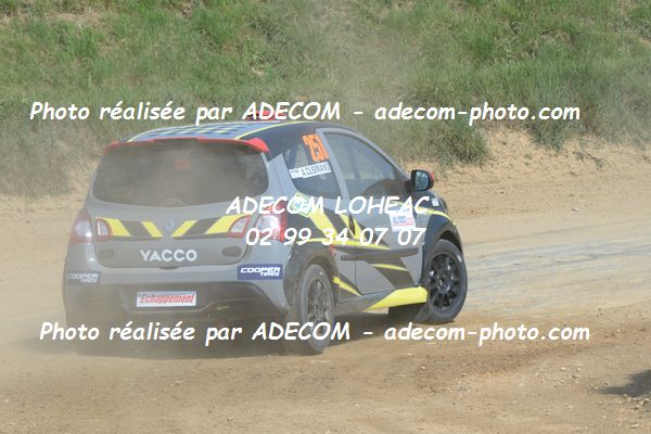 http://v2.adecom-photo.com/images//1.RALLYCROSS/2019/RALLYCROSS_LESSAY_2019/TWINGO/CUSIMANO_Alain/33A_1475.JPG