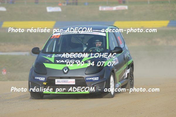 http://v2.adecom-photo.com/images//1.RALLYCROSS/2019/RALLYCROSS_LESSAY_2019/TWINGO/DARMEZIN_Fabrice/33A_9343.JPG