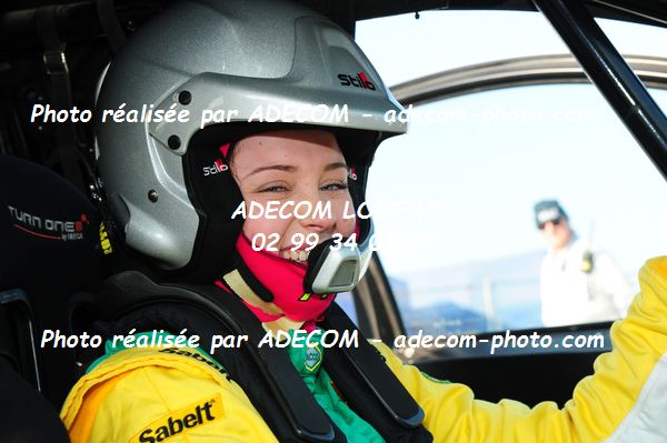 http://v2.adecom-photo.com/images//1.RALLYCROSS/2019/RALLYCROSS_LESSAY_2019/TWINGO/DELAUNAY_Olympe/34E_9047.JPG