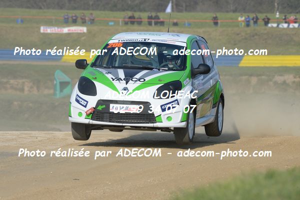 http://v2.adecom-photo.com/images//1.RALLYCROSS/2019/RALLYCROSS_LESSAY_2019/TWINGO/DERRIEN_Luc/33A_0146.JPG