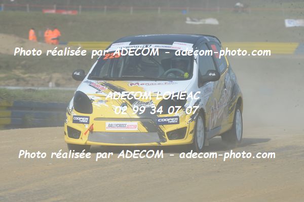 http://v2.adecom-photo.com/images//1.RALLYCROSS/2019/RALLYCROSS_LESSAY_2019/TWINGO/DUFAS_Bryan/33A_0187.JPG
