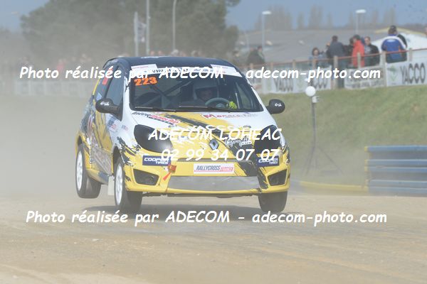 http://v2.adecom-photo.com/images//1.RALLYCROSS/2019/RALLYCROSS_LESSAY_2019/TWINGO/DUFAS_Bryan/33A_0951.JPG
