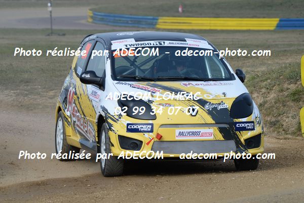 http://v2.adecom-photo.com/images//1.RALLYCROSS/2019/RALLYCROSS_LESSAY_2019/TWINGO/DUFAS_Dylan/33A_2805.JPG