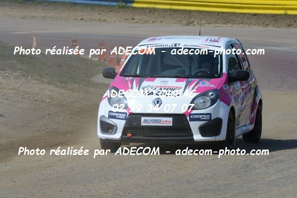 http://v2.adecom-photo.com/images//1.RALLYCROSS/2019/RALLYCROSS_LESSAY_2019/TWINGO/LAMBEC_Estelle/33A_1585.JPG