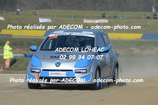 http://v2.adecom-photo.com/images//1.RALLYCROSS/2019/RALLYCROSS_LESSAY_2019/TWINGO/LE_BARS_Kevin/33A_0053.JPG