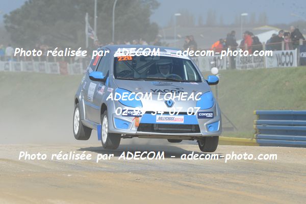 http://v2.adecom-photo.com/images//1.RALLYCROSS/2019/RALLYCROSS_LESSAY_2019/TWINGO/LE_BARS_Kevin/33A_0814.JPG