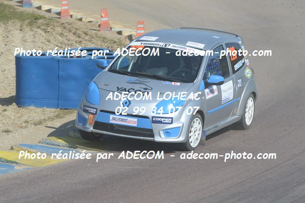 http://v2.adecom-photo.com/images//1.RALLYCROSS/2019/RALLYCROSS_LESSAY_2019/TWINGO/LE_BARS_Kevin/33A_1978.JPG