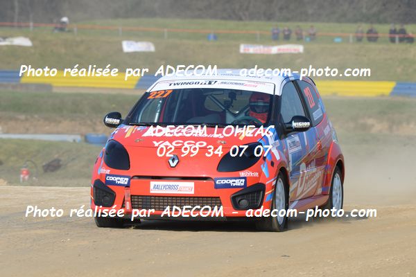 http://v2.adecom-photo.com/images//1.RALLYCROSS/2019/RALLYCROSS_LESSAY_2019/TWINGO/LE_BOUDOUIL_Arthur/33A_0145.JPG