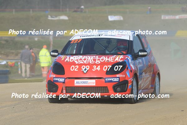 http://v2.adecom-photo.com/images//1.RALLYCROSS/2019/RALLYCROSS_LESSAY_2019/TWINGO/LE_BOUDOUIL_Arthur/33A_0166.JPG