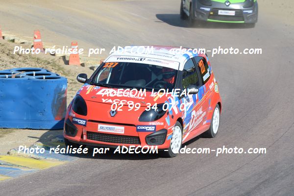 http://v2.adecom-photo.com/images//1.RALLYCROSS/2019/RALLYCROSS_LESSAY_2019/TWINGO/LE_BOUDOUIL_Arthur/33A_2041.JPG