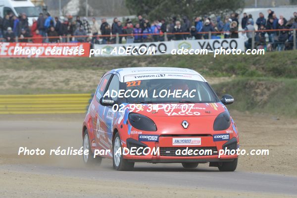 http://v2.adecom-photo.com/images//1.RALLYCROSS/2019/RALLYCROSS_LESSAY_2019/TWINGO/LE_BOUDOUIL_Arthur/33A_3383.JPG