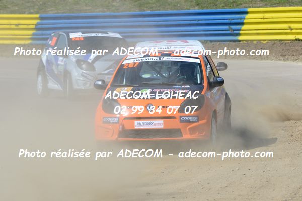 http://v2.adecom-photo.com/images//1.RALLYCROSS/2019/RALLYCROSS_LESSAY_2019/TWINGO/LORTIE_Christophe/33A_1573.JPG