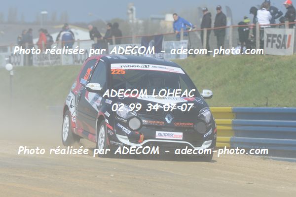 http://v2.adecom-photo.com/images//1.RALLYCROSS/2019/RALLYCROSS_LESSAY_2019/TWINGO/MASSELIN_Romain/33A_0916.JPG