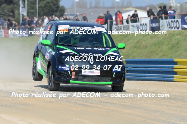 http://v2.adecom-photo.com/images//1.RALLYCROSS/2019/RALLYCROSS_LESSAY_2019/TWINGO/MOEAU_Matthieu/33A_0795.JPG