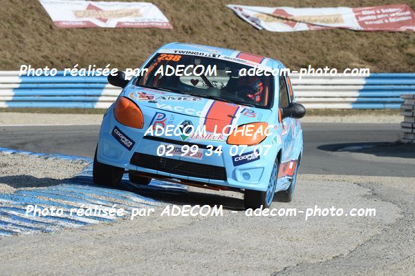 http://v2.adecom-photo.com/images//1.RALLYCROSS/2019/RALLYCROSS_MAYENNE_2019/TWINGO/BARBAULT_FORGET_Arthur/65A_1080.JPG