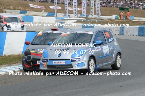 http://v2.adecom-photo.com/images//1.RALLYCROSS/2019/RALLYCROSS_MAYENNE_2019/TWINGO/CUSIMANO_Alain/65A_1714.JPG