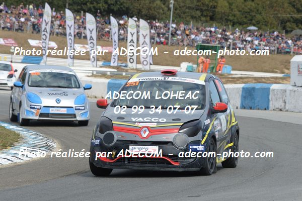 http://v2.adecom-photo.com/images//1.RALLYCROSS/2019/RALLYCROSS_MAYENNE_2019/TWINGO/CUSIMANO_Alain/65A_1720.JPG