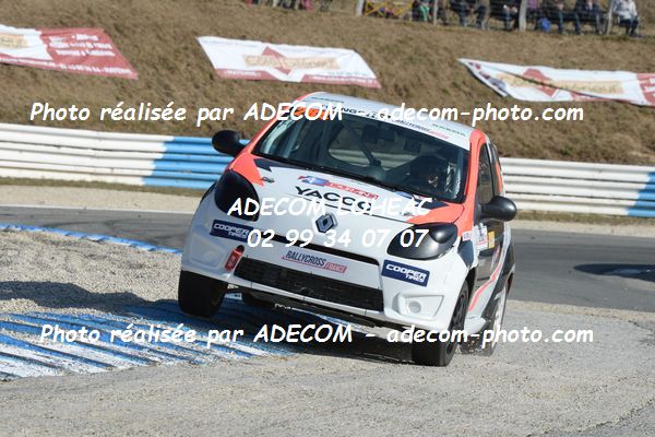 http://v2.adecom-photo.com/images//1.RALLYCROSS/2019/RALLYCROSS_MAYENNE_2019/TWINGO/DANVEAU_Marine/65A_1055.JPG