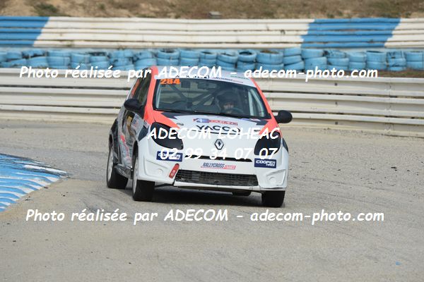 http://v2.adecom-photo.com/images//1.RALLYCROSS/2019/RALLYCROSS_MAYENNE_2019/TWINGO/DANVEAU_Marine/65A_2300.JPG