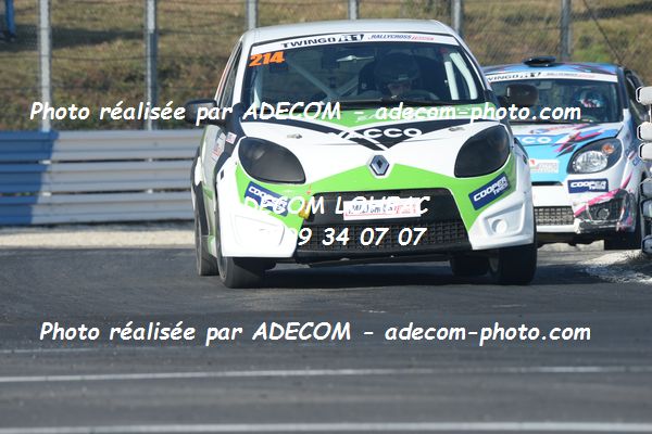 http://v2.adecom-photo.com/images//1.RALLYCROSS/2019/RALLYCROSS_MAYENNE_2019/TWINGO/DARMEZIN_Lucas/65A_0620.JPG