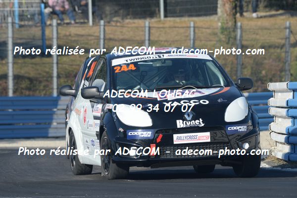 http://v2.adecom-photo.com/images//1.RALLYCROSS/2019/RALLYCROSS_MAYENNE_2019/TWINGO/GARRY_Damien/65A_0504.JPG