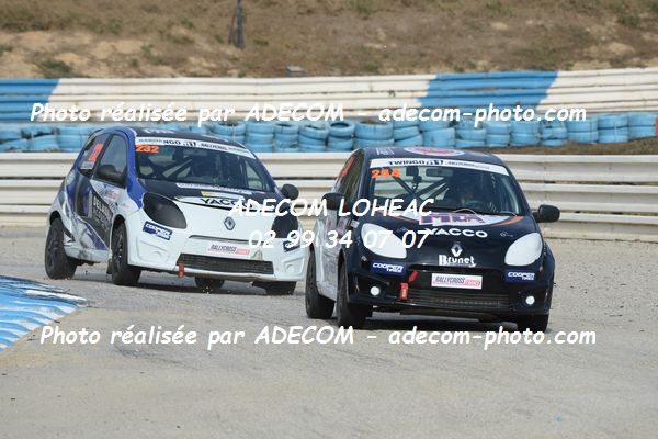 http://v2.adecom-photo.com/images//1.RALLYCROSS/2019/RALLYCROSS_MAYENNE_2019/TWINGO/GARRY_Damien/65A_2316.JPG